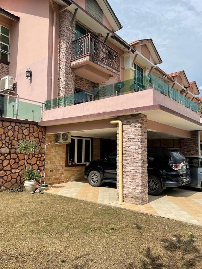 Homestay D' Sepangar Hills Kota Kinabalu Exterior foto